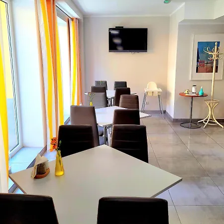 住宿加早餐酒店 Jupiter 斯维诺乌伊希切