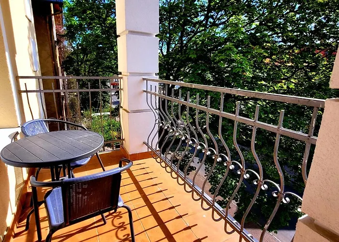 Jupiter Bed and breakfast 3*